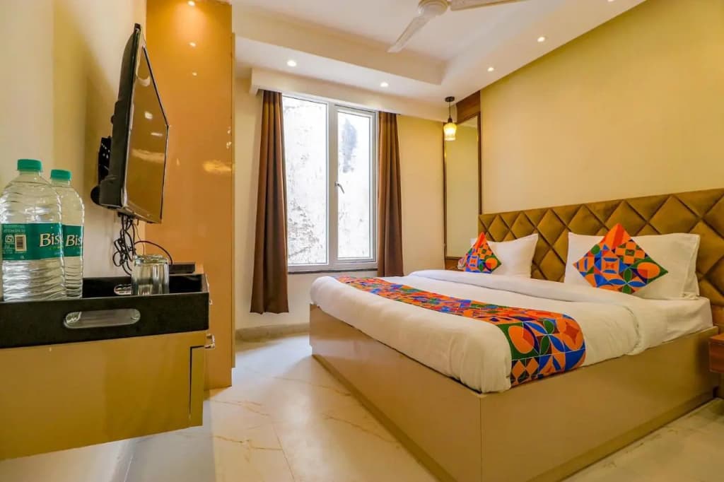 FabHotel F9 Pitampura - photo 20