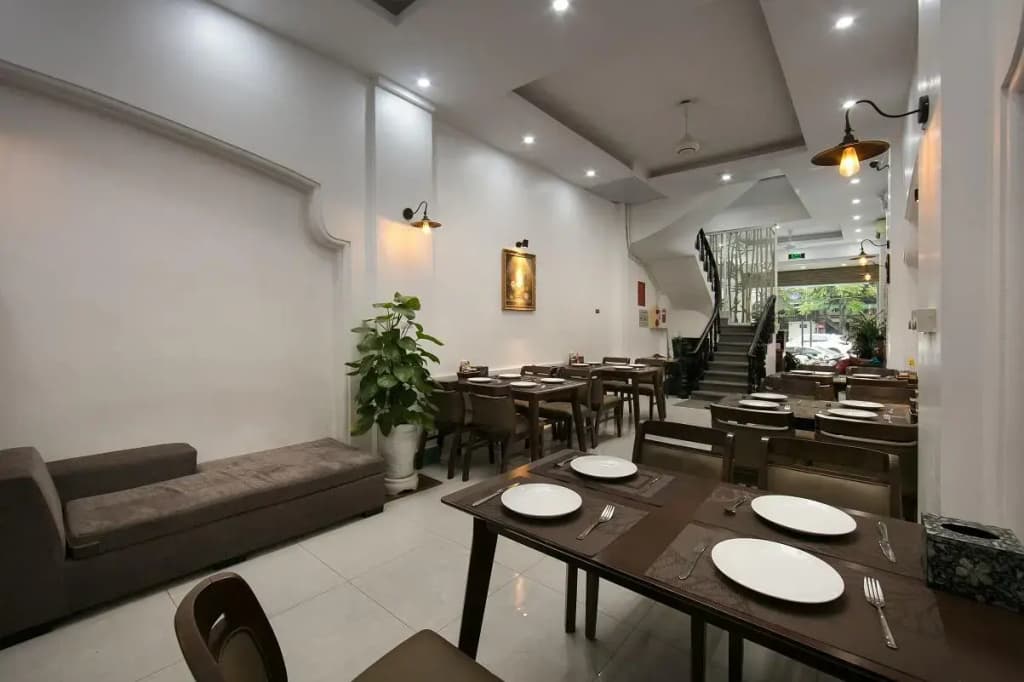 Hanoi Backpackersuite Hostel - photo 17
