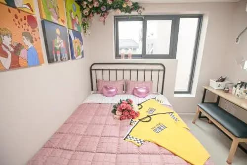 W Guesthouse - photo 23