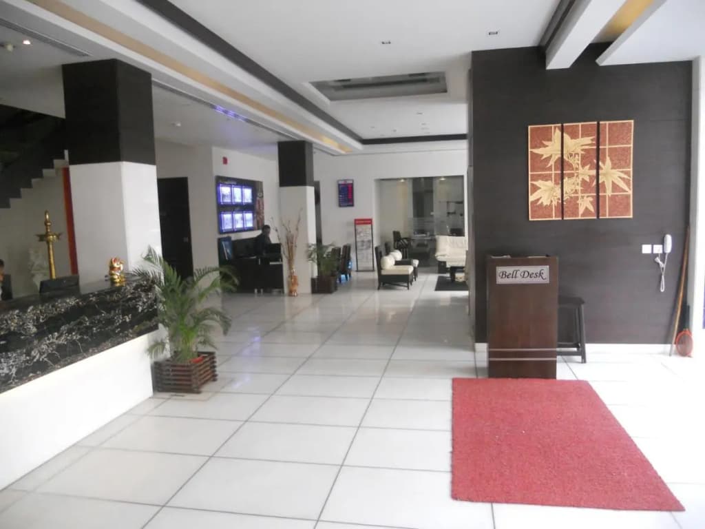 Hotel Godwin Deluxe - photo 39