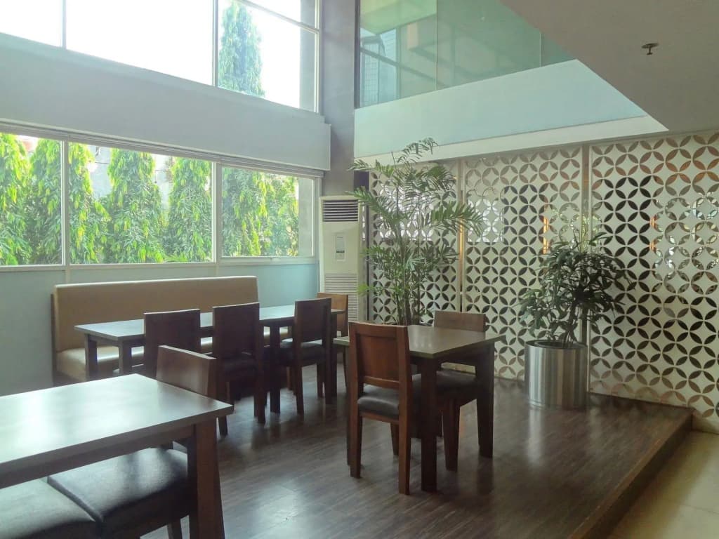 Capital O 203 Prasada Mansion Sudirman - photo 27