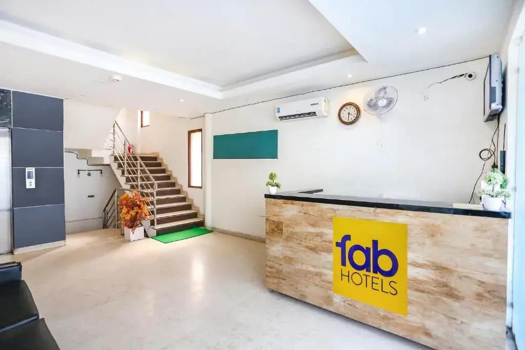 Fabhotel Royal Touch - photo 2