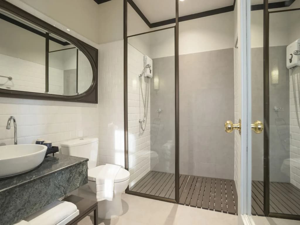The Raweekanlaya Hotel Bangkok - photo 10
