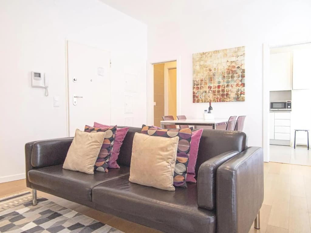 Baixa chiado 2 bedroom duplex apt with elevator - photo 10