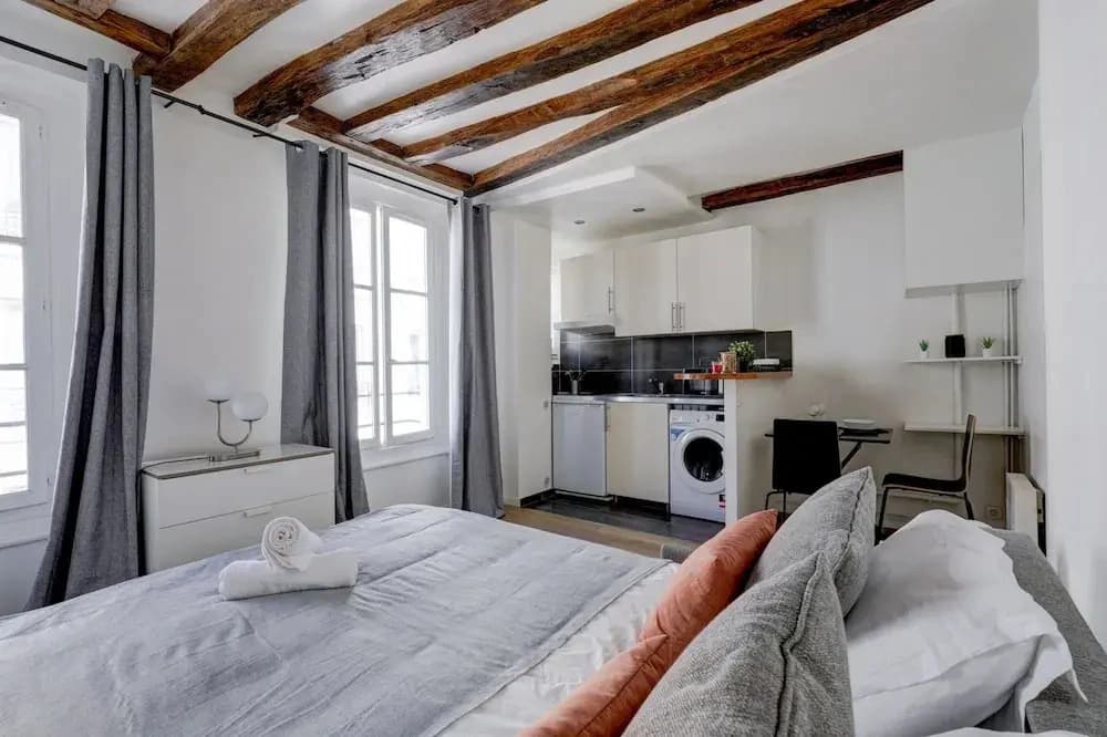 Furnished Studio in Le Marais - photo 4