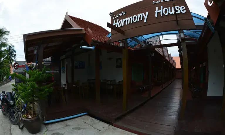 Lanta Harmony House - main photo
