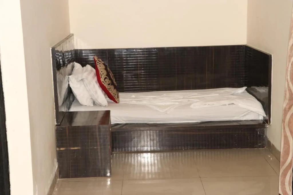 Hotel Surya Plaza - photo 21