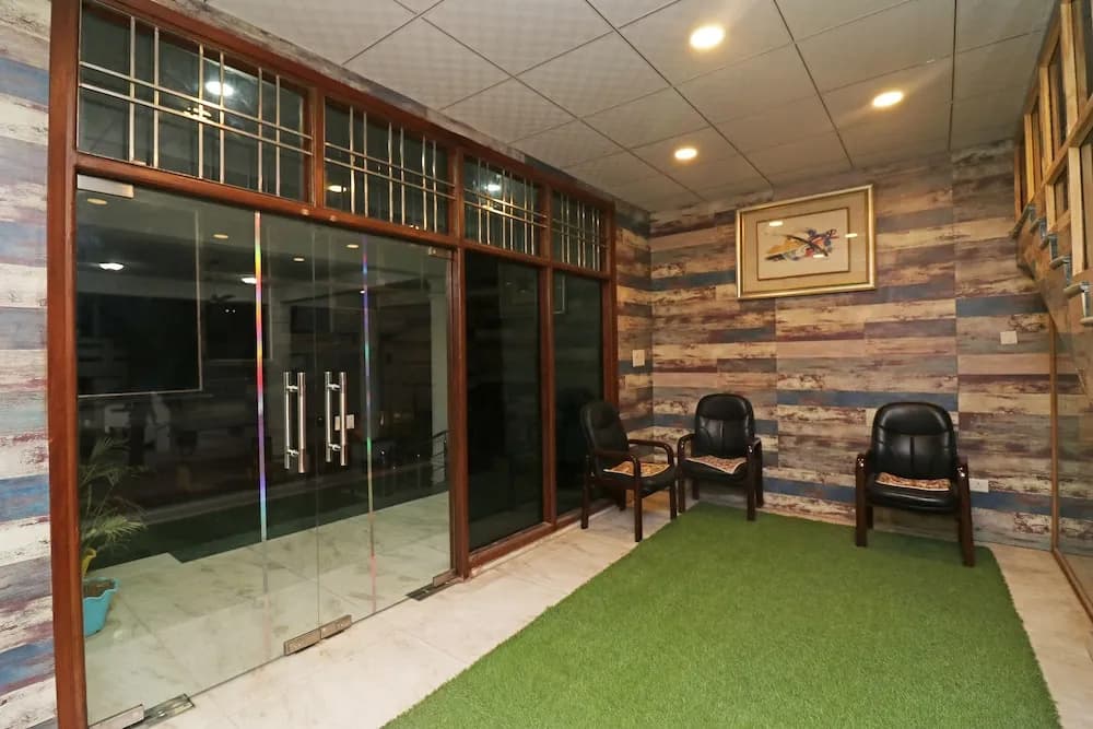 OYO 26911 Kcg Hotels - photo 17