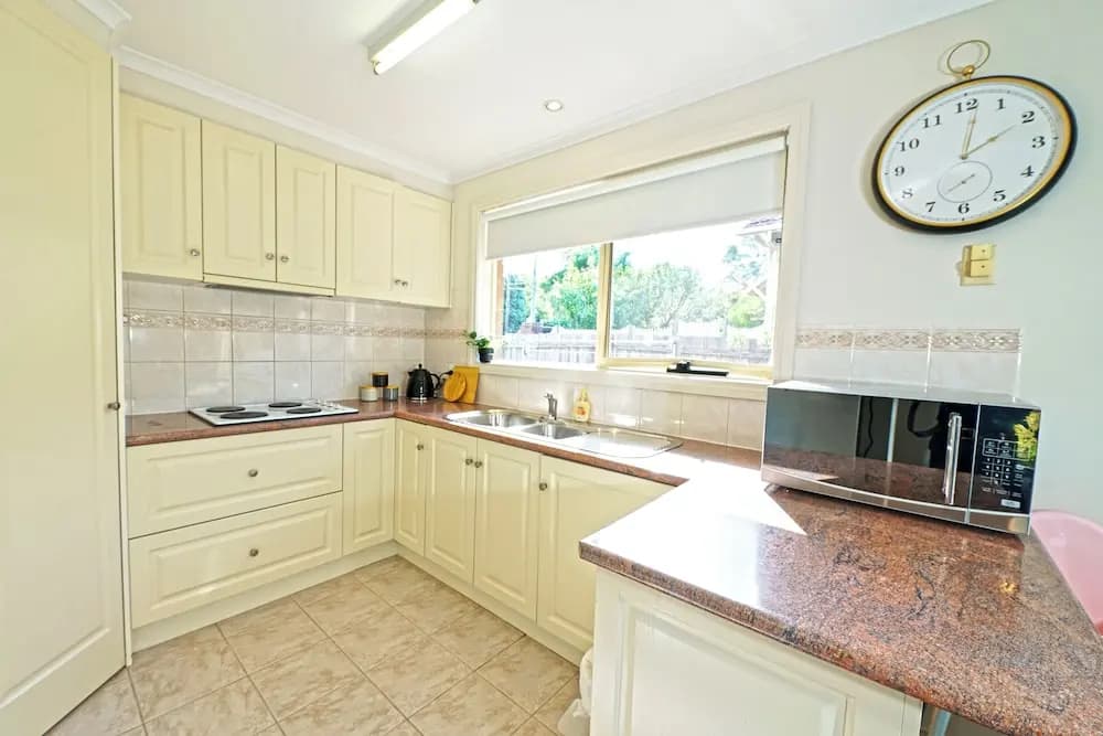 Exquisite 2BR Staycation Ringwood - photo 20
