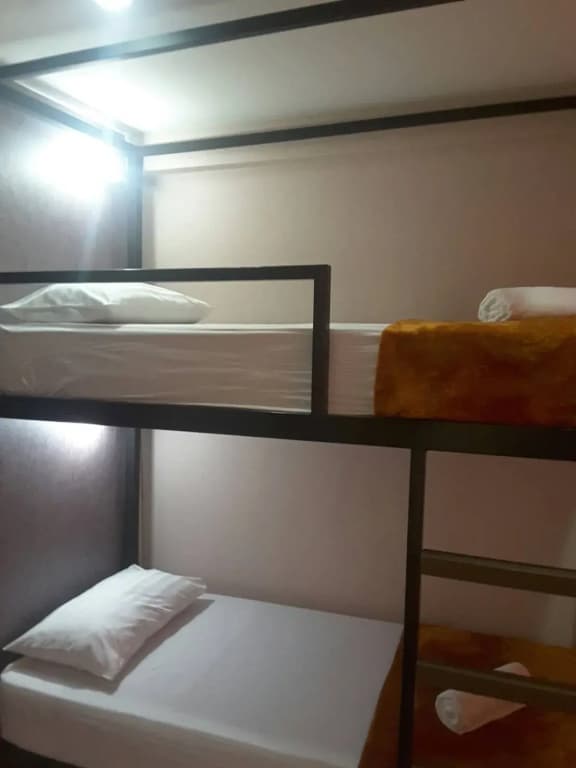 Na Banglampoo Hotel - photo 6