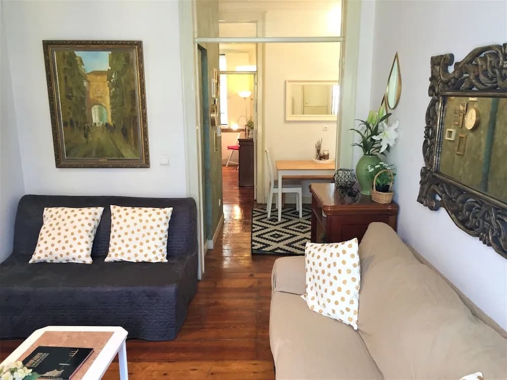 Charming Vintage Auto Check-in Flat in Baixa - photo 9