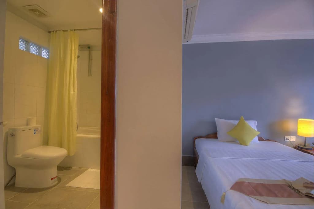 The Home Lodge - photo 4