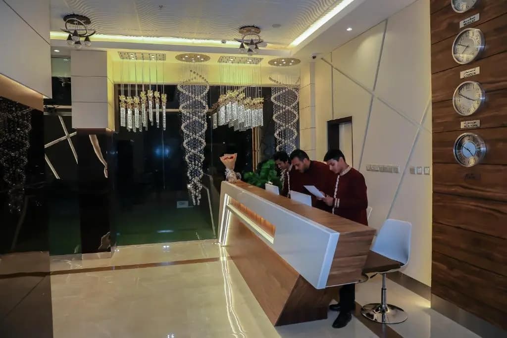 F & H Hotel - photo 1