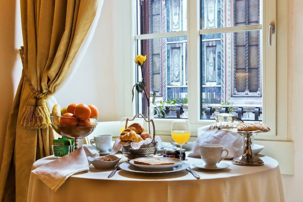 Granduomo Charming Accomodation - photo 12