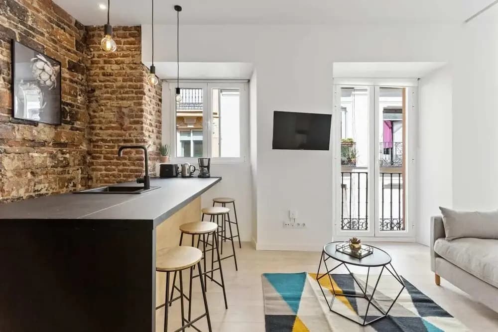 Modern 1 Bed Apt, Sleeps 4 nr Lavapies - photo 6