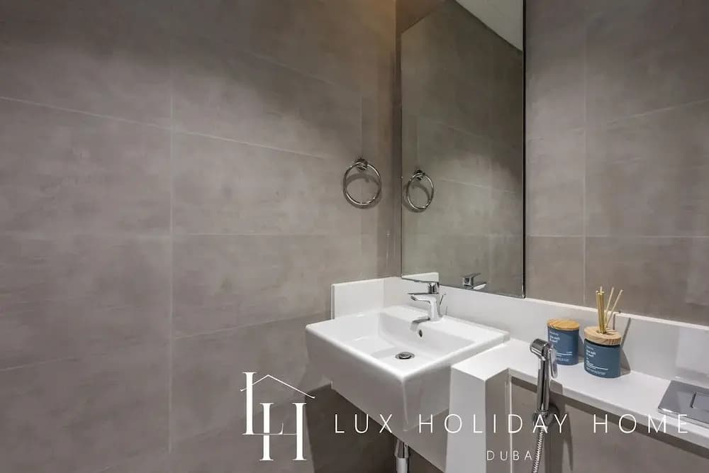 LUX The Burj Khalifa Lagoon View Suite 4 - photo 6