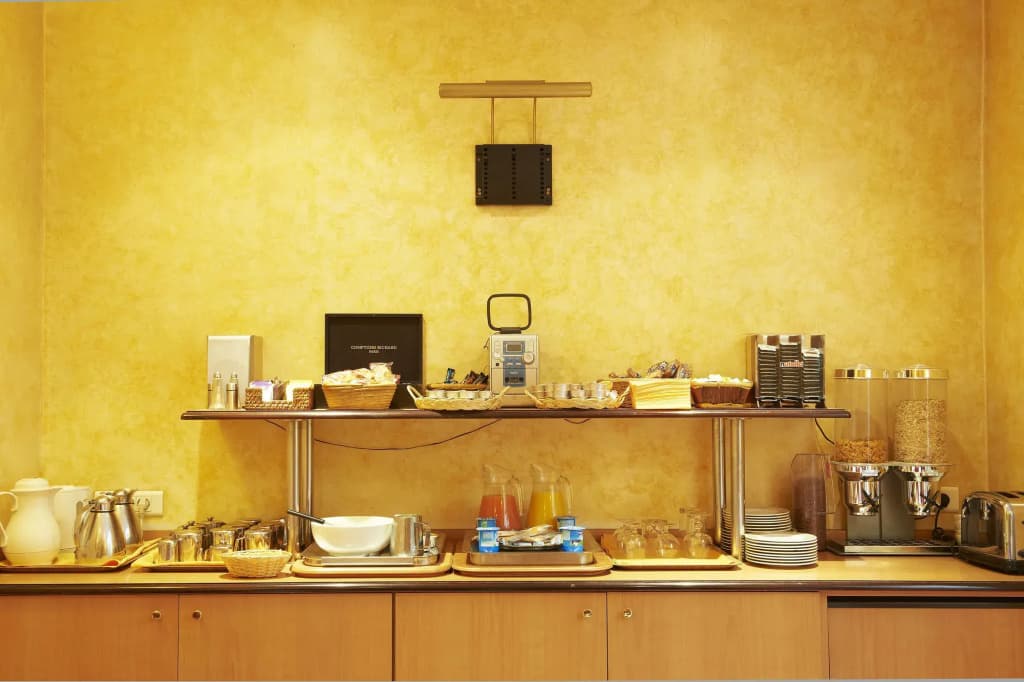 Hôtel Poussin - photo 19