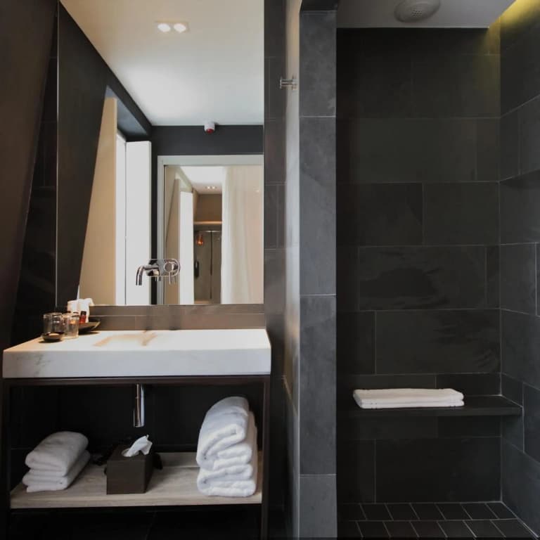 Hidden Hotel - photo 35