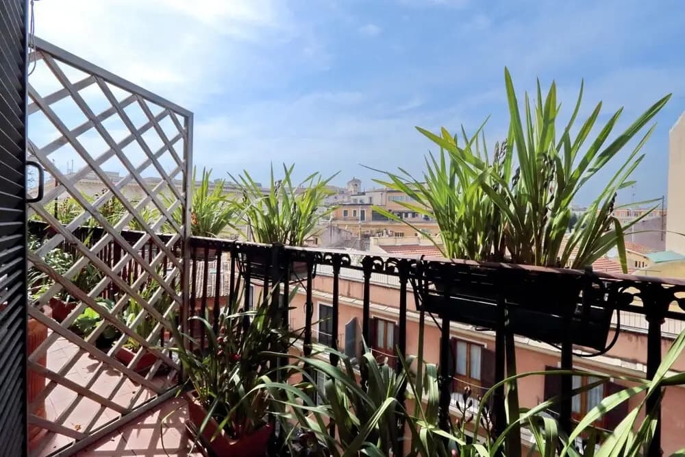 Treasurerome Colosseum Terrace 2BR - photo 10