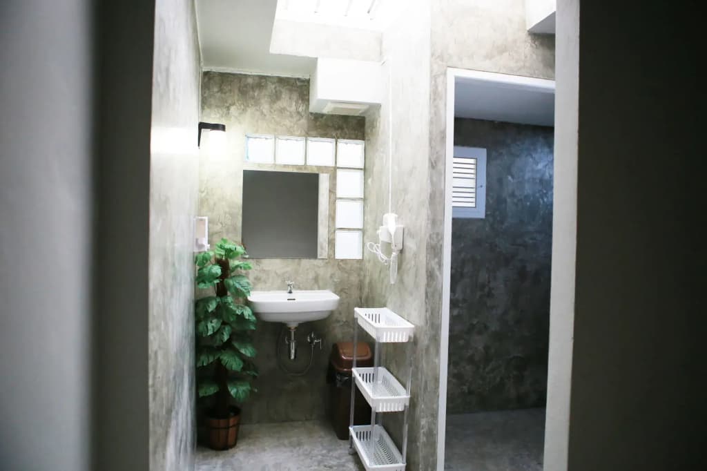 Les Fleurs Bangkok Hostel - photo 8