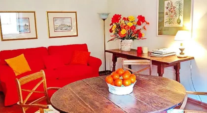 Old Bridge Apartment - photo 9