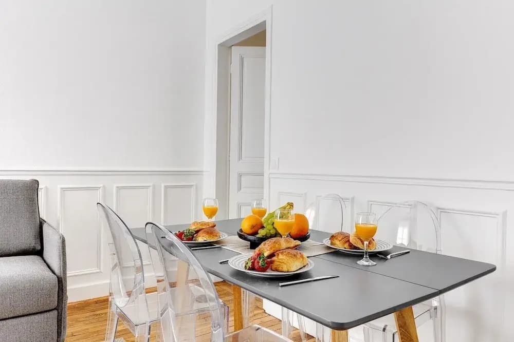 Chic 1BR by Eiffel Tower & Champ de Mars - photo 10