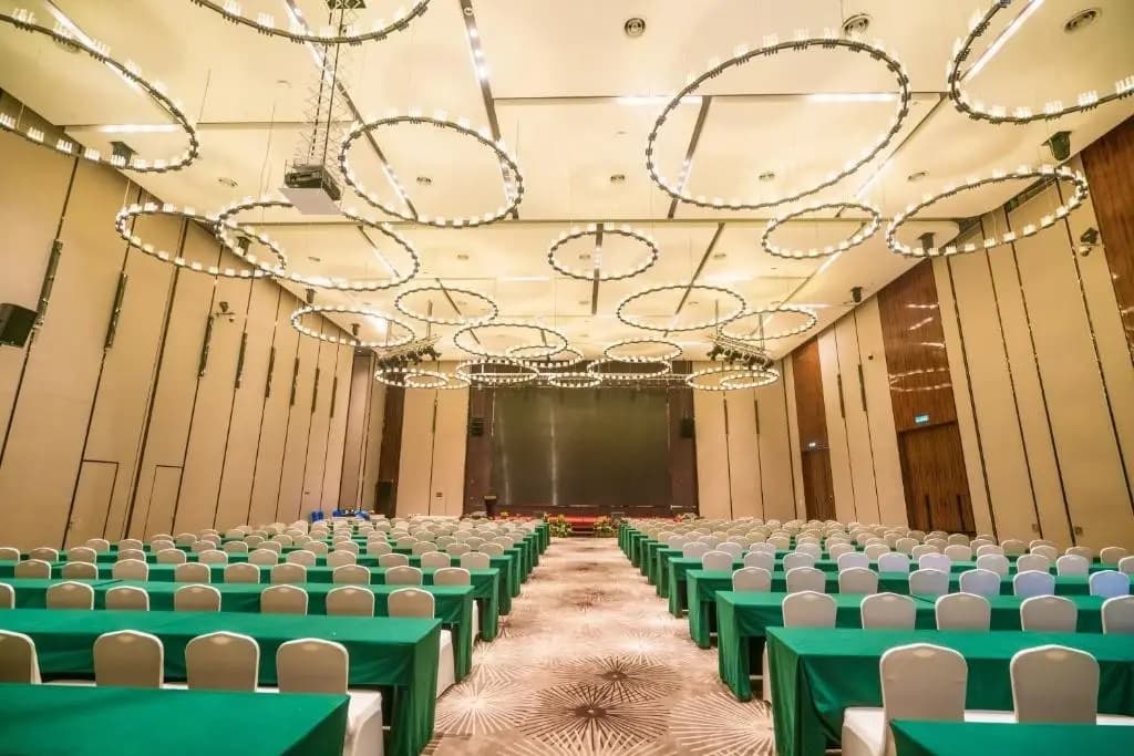 Forest City Marina Hotel - photo 14