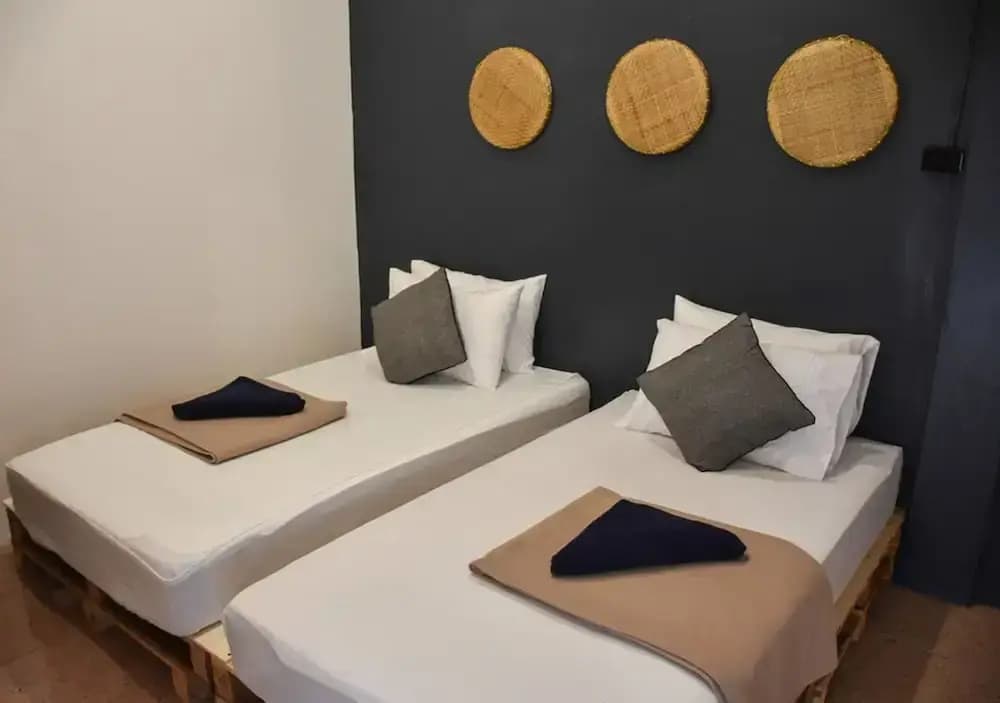 Bandai II Poshtel - photo 3