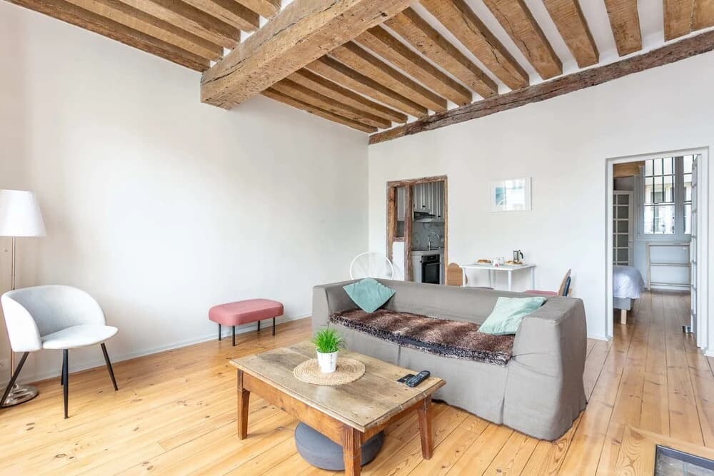 Bright 1-bedroom Flat, 2min From Saint-paul Metro - photo 8