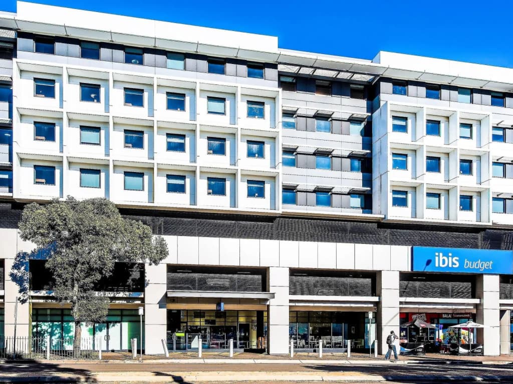 ibis budget Sydney Olympic Park - main photo