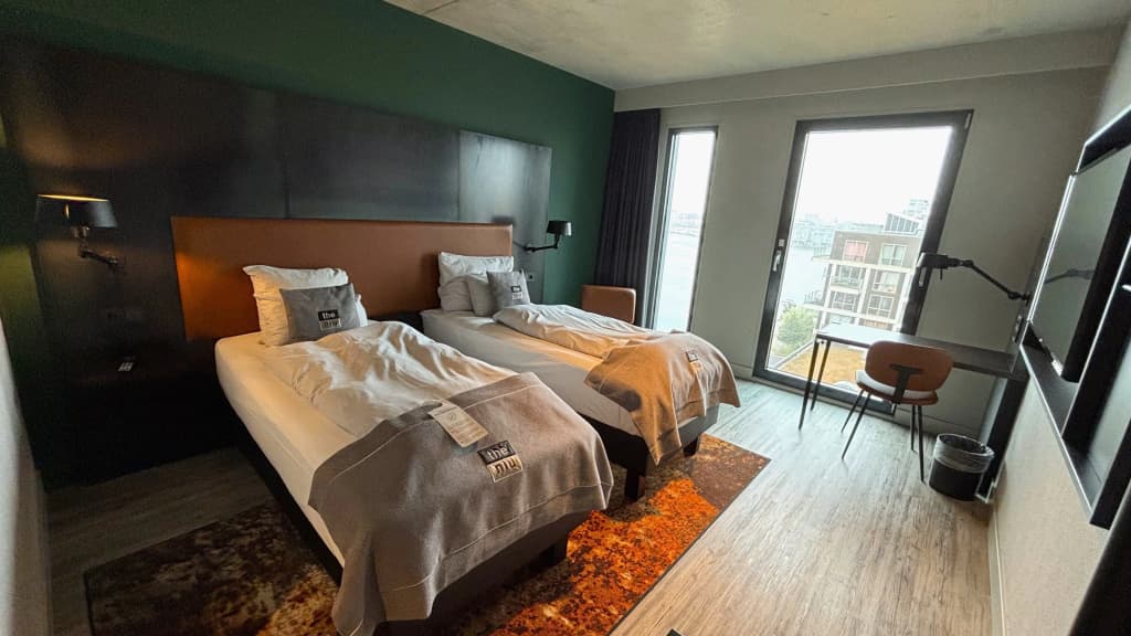 Holiday Inn - the niu, Fender Amsterdam by IHG - photo 49