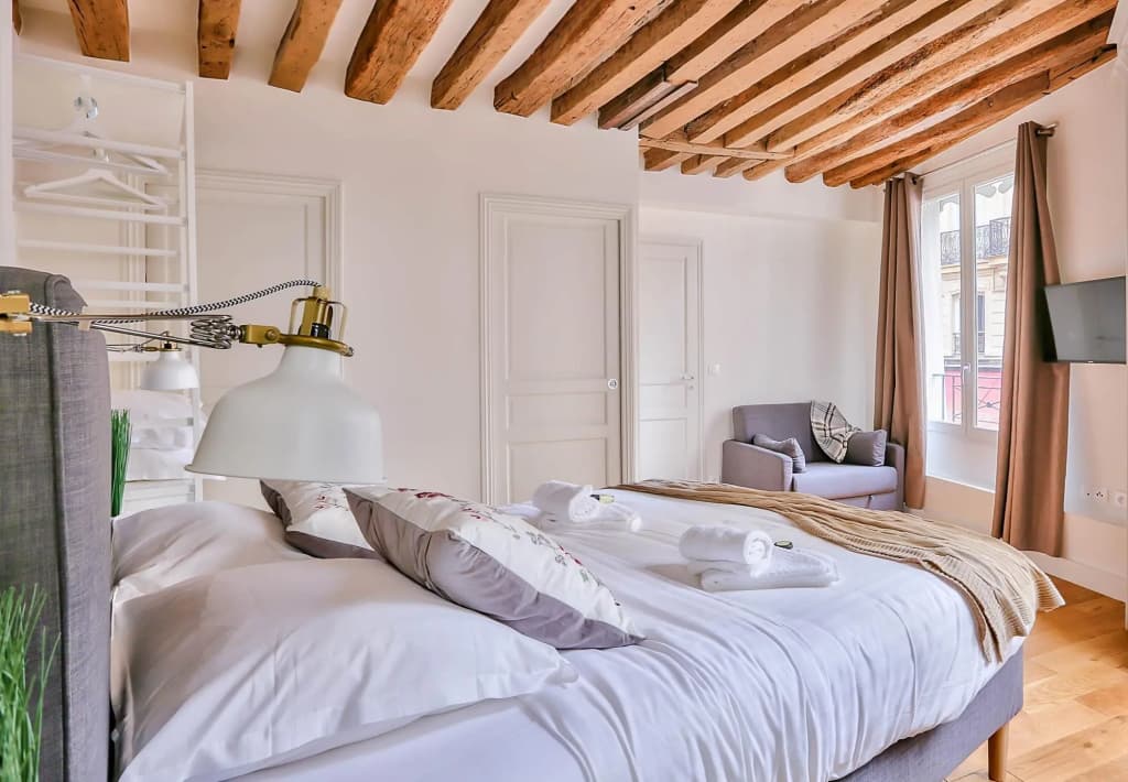 B  363- Magnifique appartement au coeur de Saint michel - photo 3
