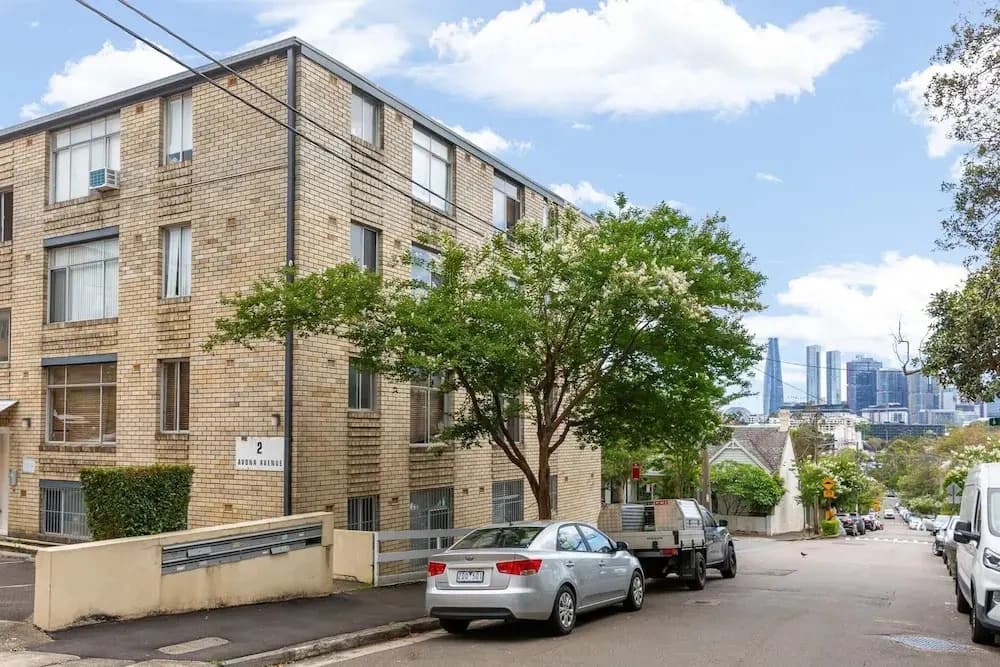 Bright 2-bed Apt With Spectacular Bridge Views - photo 1