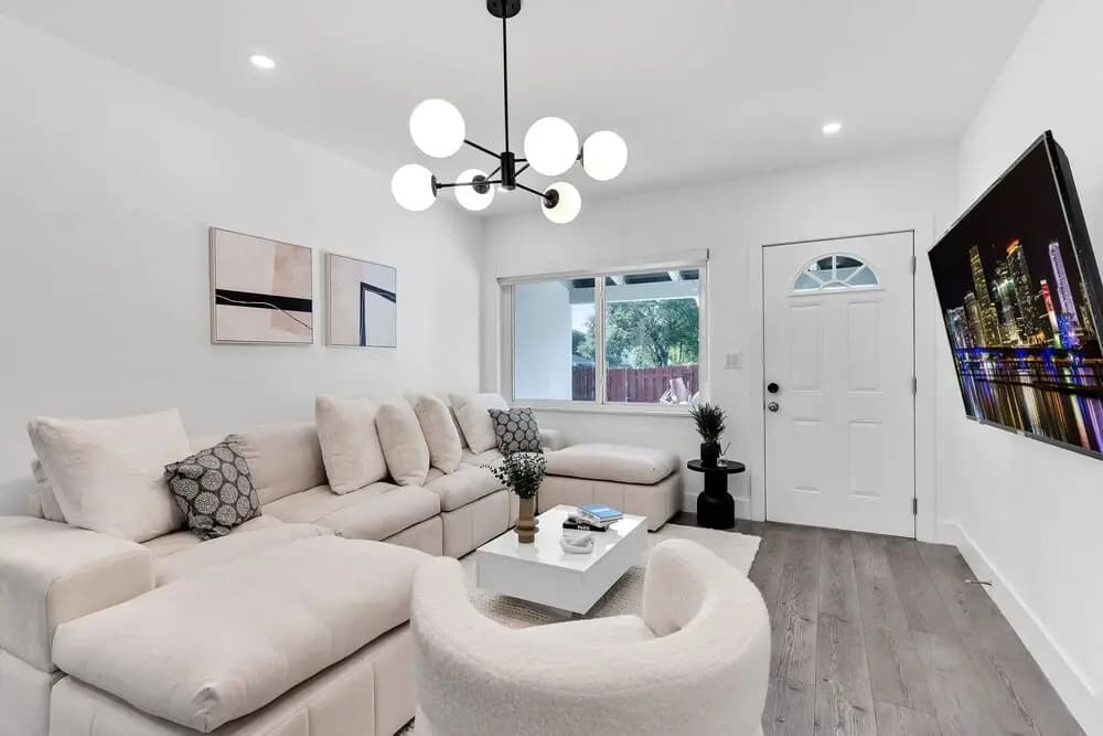 Superior Design District 3BD Home - photo 3