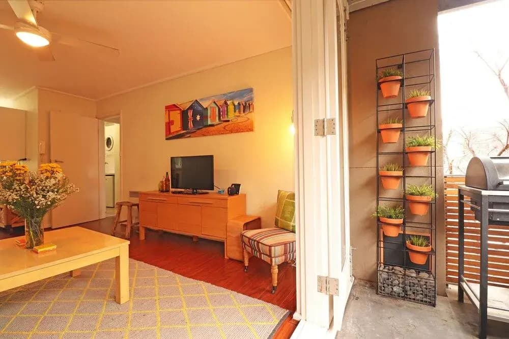 Colour Pop Fitzroy - Pets, Parking, Balcony, 3bdrm - photo 11