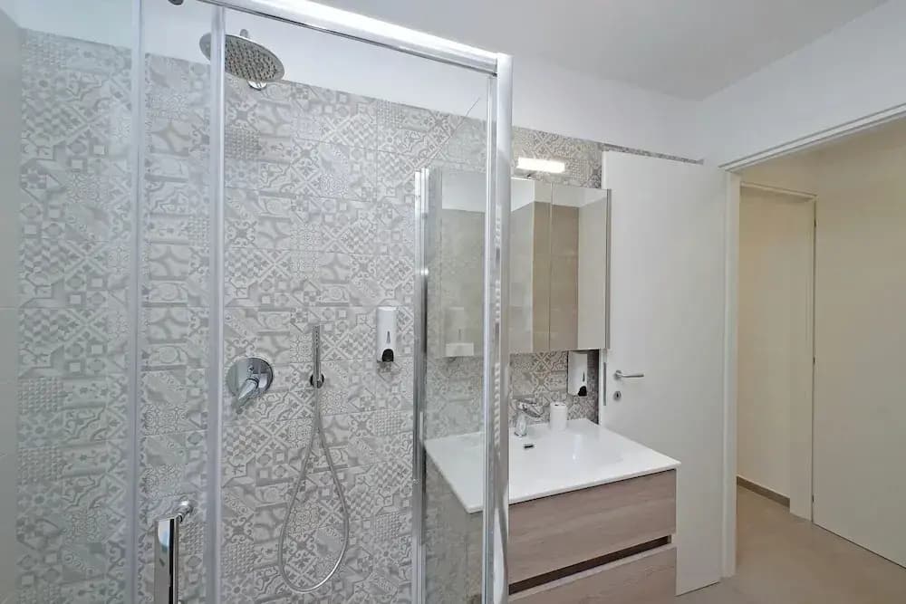 YCH Bagnera Suites - photo 44