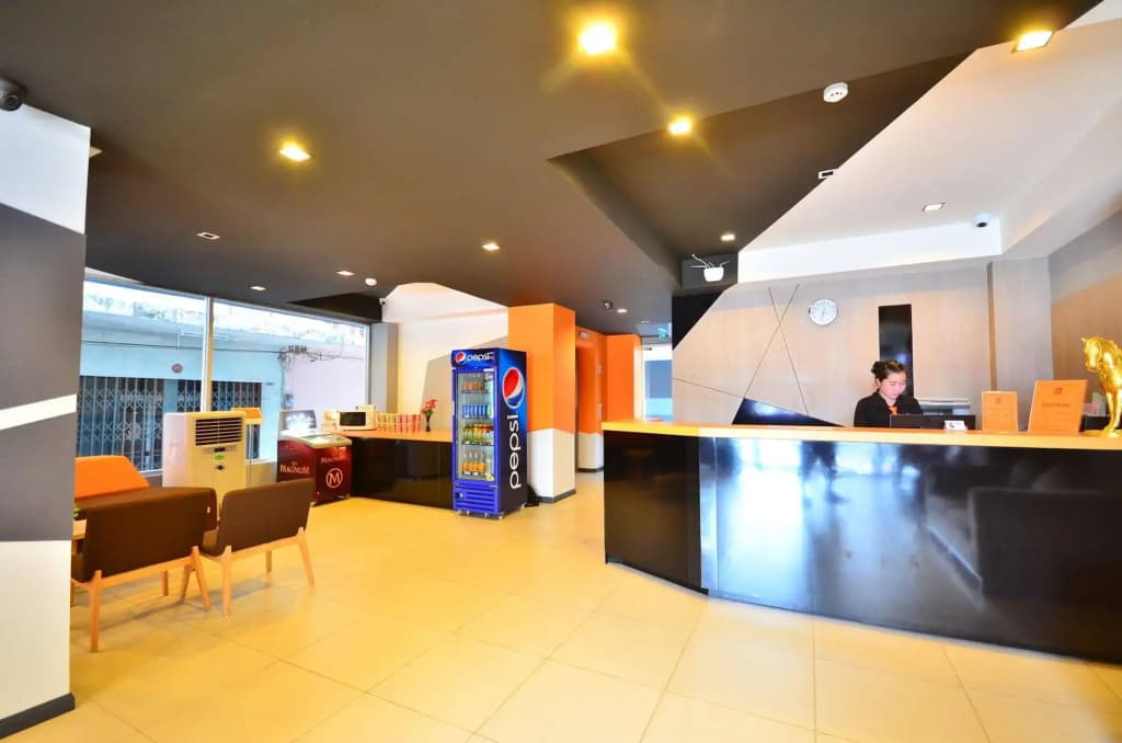H2 Hotel - photo 13