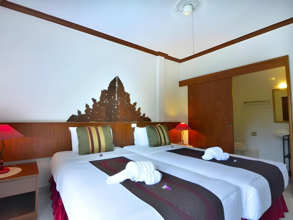 Patong Palace Hotel - photo 3