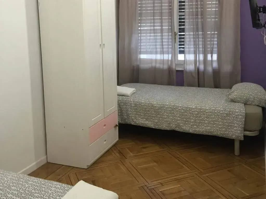 Hostal Gran Via 59 - photo 5