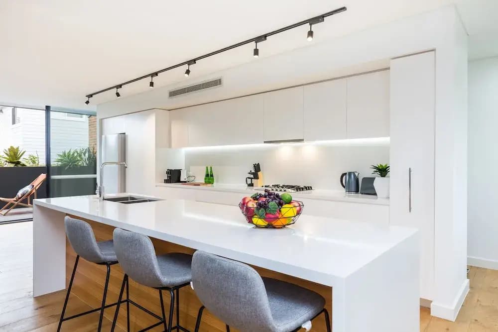 Sydney Townhouse with Parking and Deck - photo 4