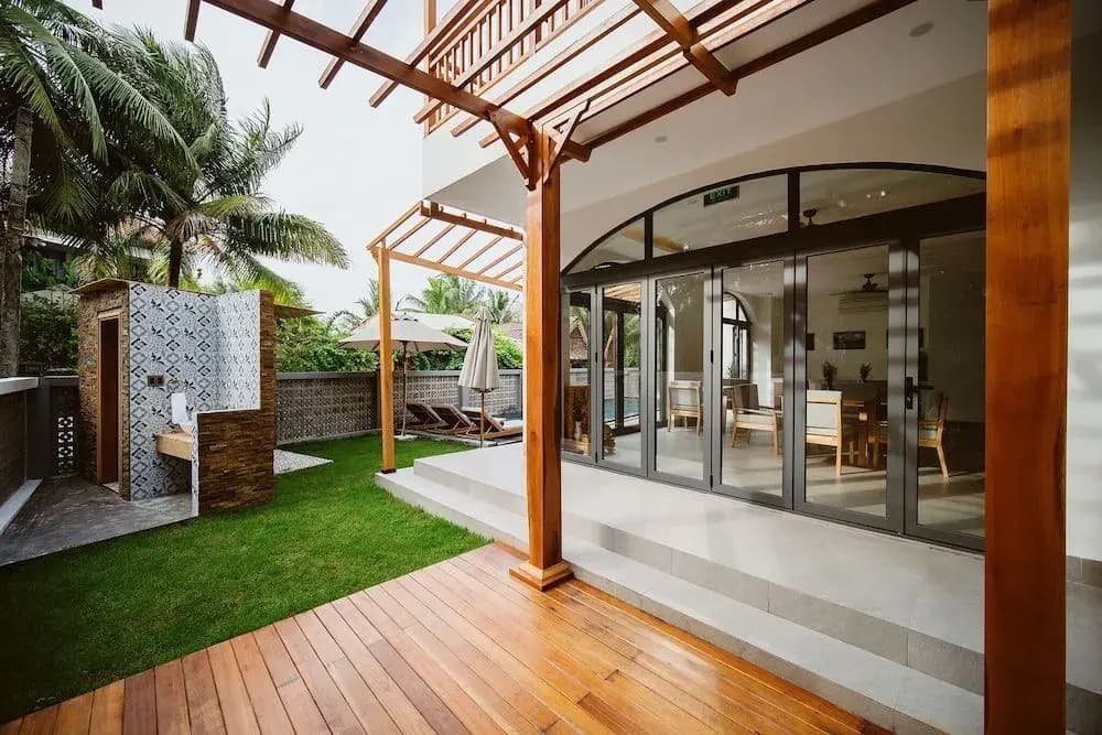The Watermark Beachside Hotel - photo 16