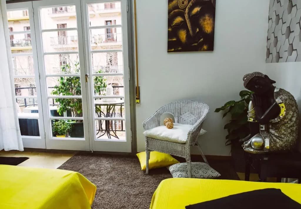 Rooms Hola BCN B & B - photo 4