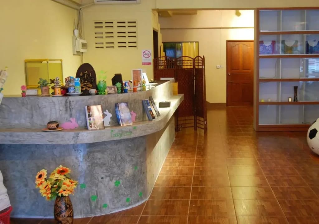 Royal Standard Hostel - photo 12