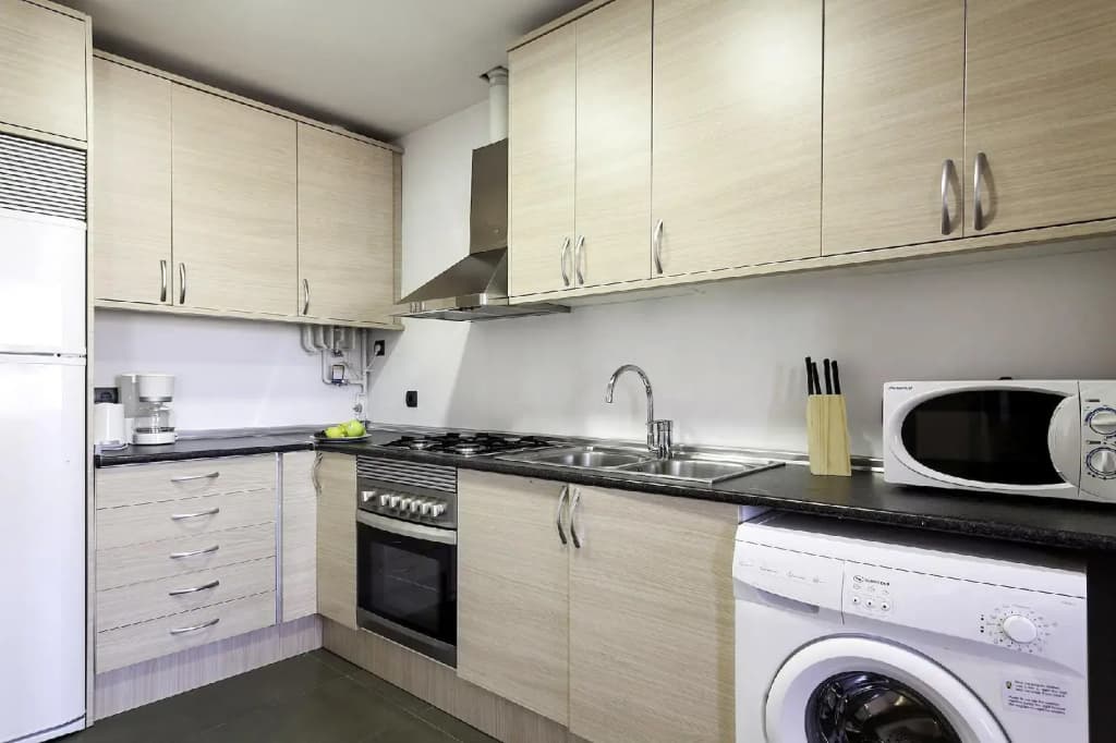 Barcelona Comtal Apartments - photo 8