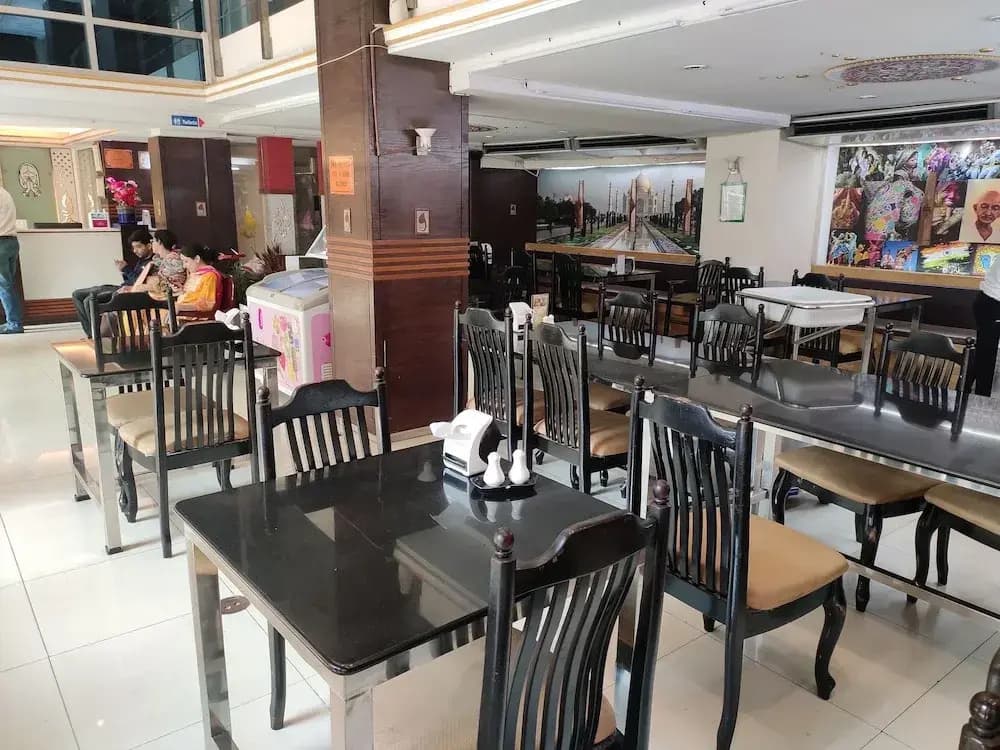 Hotel Asok Inn - photo 9