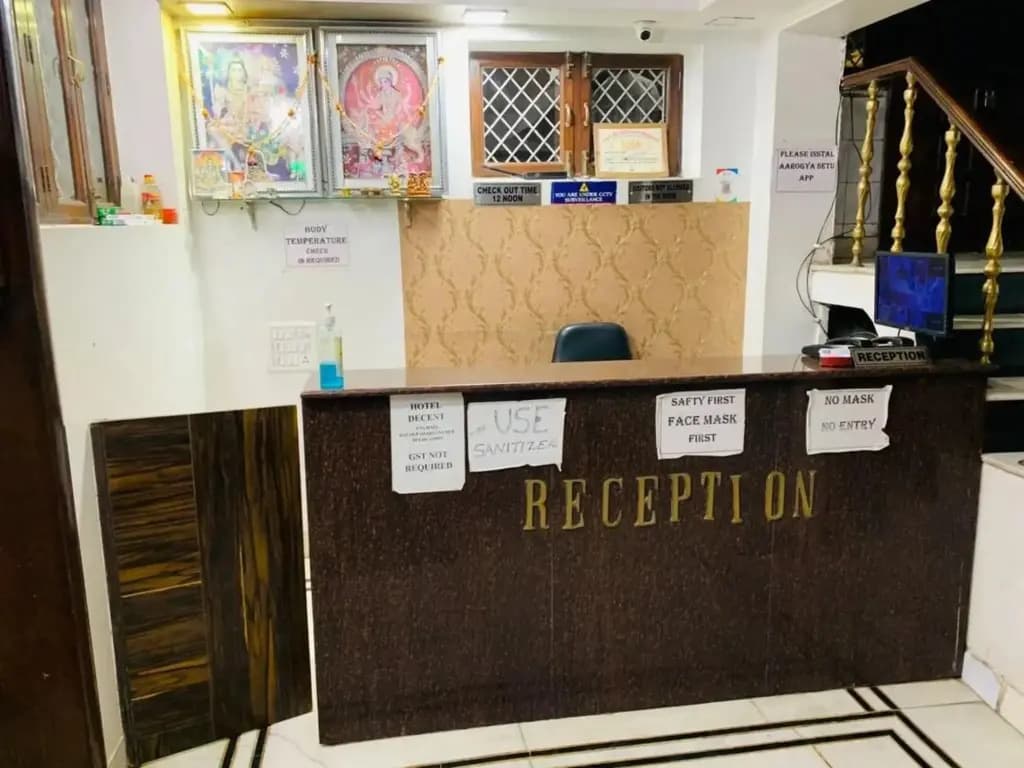 Hotel Decent - photo 2