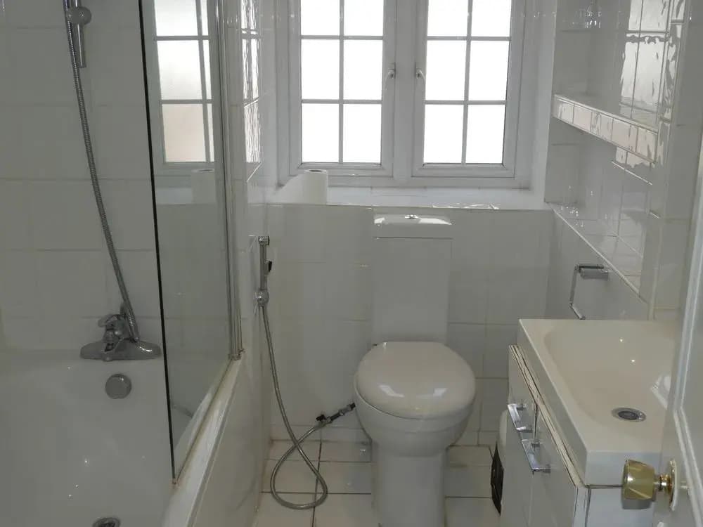 2 Beds Harrods Apartments - photo 8