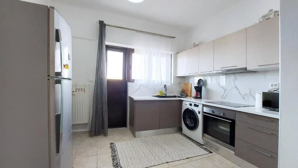 Cholargos a Spacious 2BR apartment - photo 10