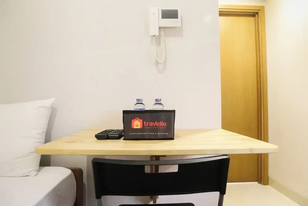 Fabulous 1Br The Mansion Kemayoran Apartment - photo 1