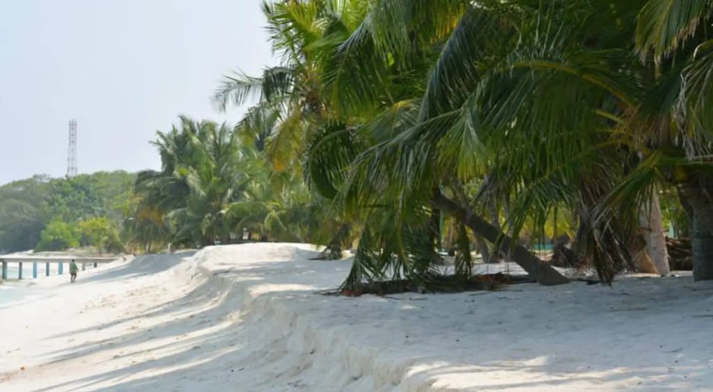 The Lagoon of Vashafaru - photo 14